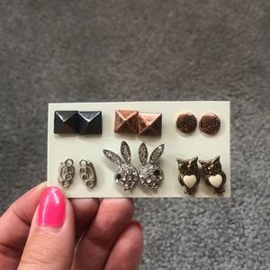 6 pack of earrings